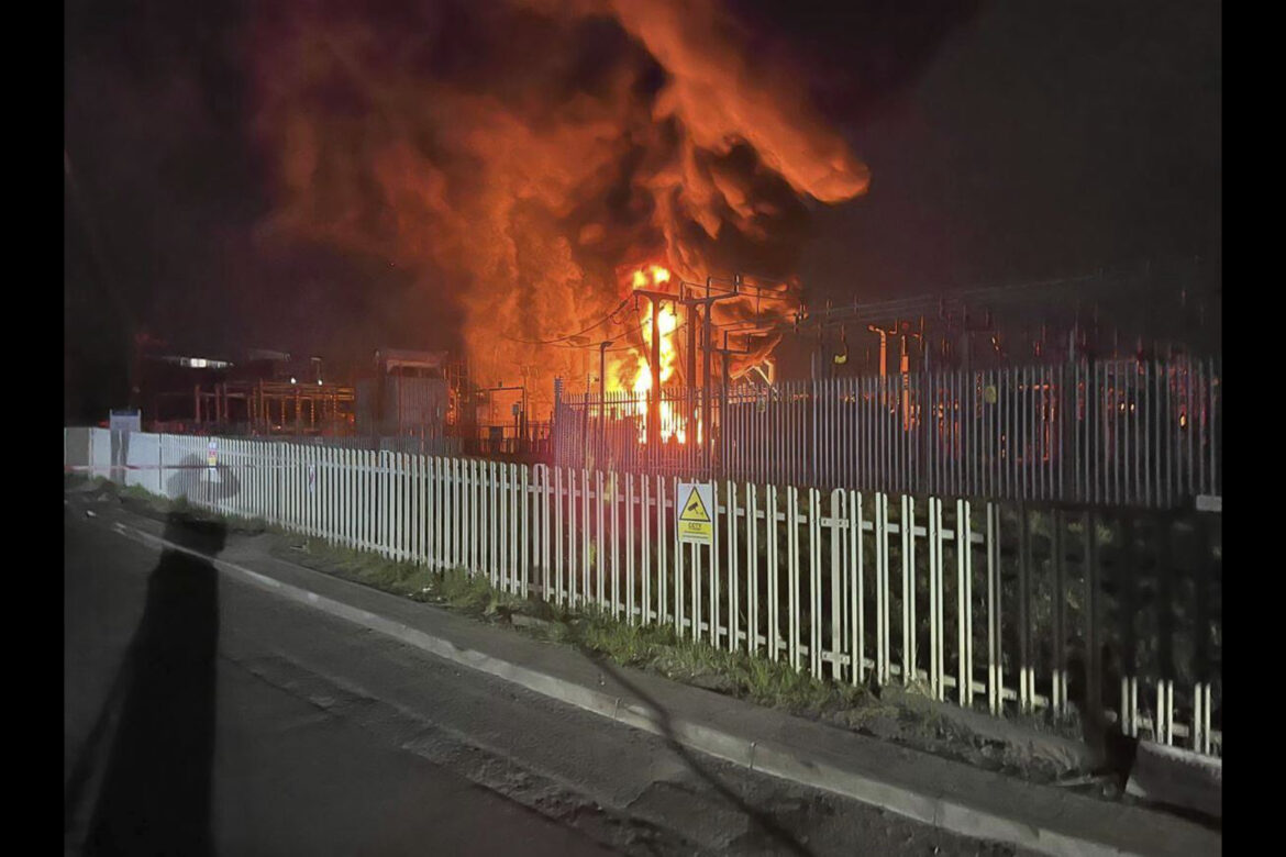 EUR-GEN REINO UNIDO-AEROPUERTO-INCENDIO