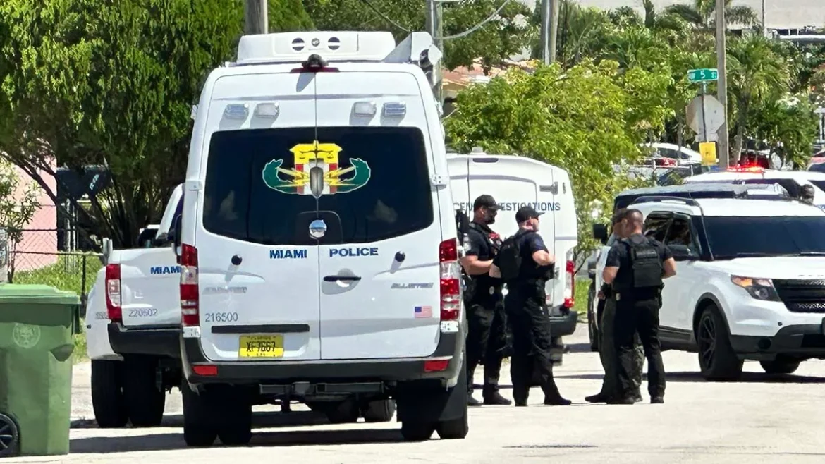 073025-miami-police-guns-grenades-found